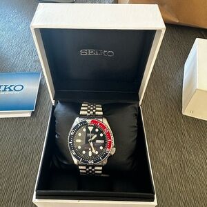 Seiko SKX009 with jubilee bracelet. Discontinued